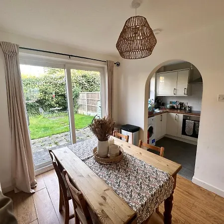 3 Bedroom House 2 Stops From London Bridge Exterior photo