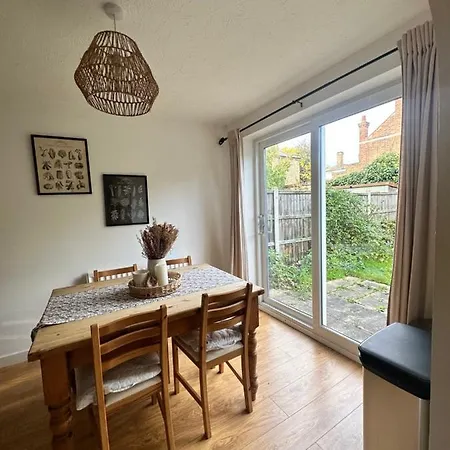 3 Bedroom House 2 Stops From London Bridge Exterior photo