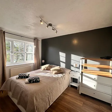 3 Bedroom House 2 Stops From London Bridge Exterior photo
