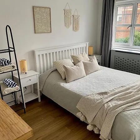 3 Bedroom House 2 Stops From London Bridge Exterior photo