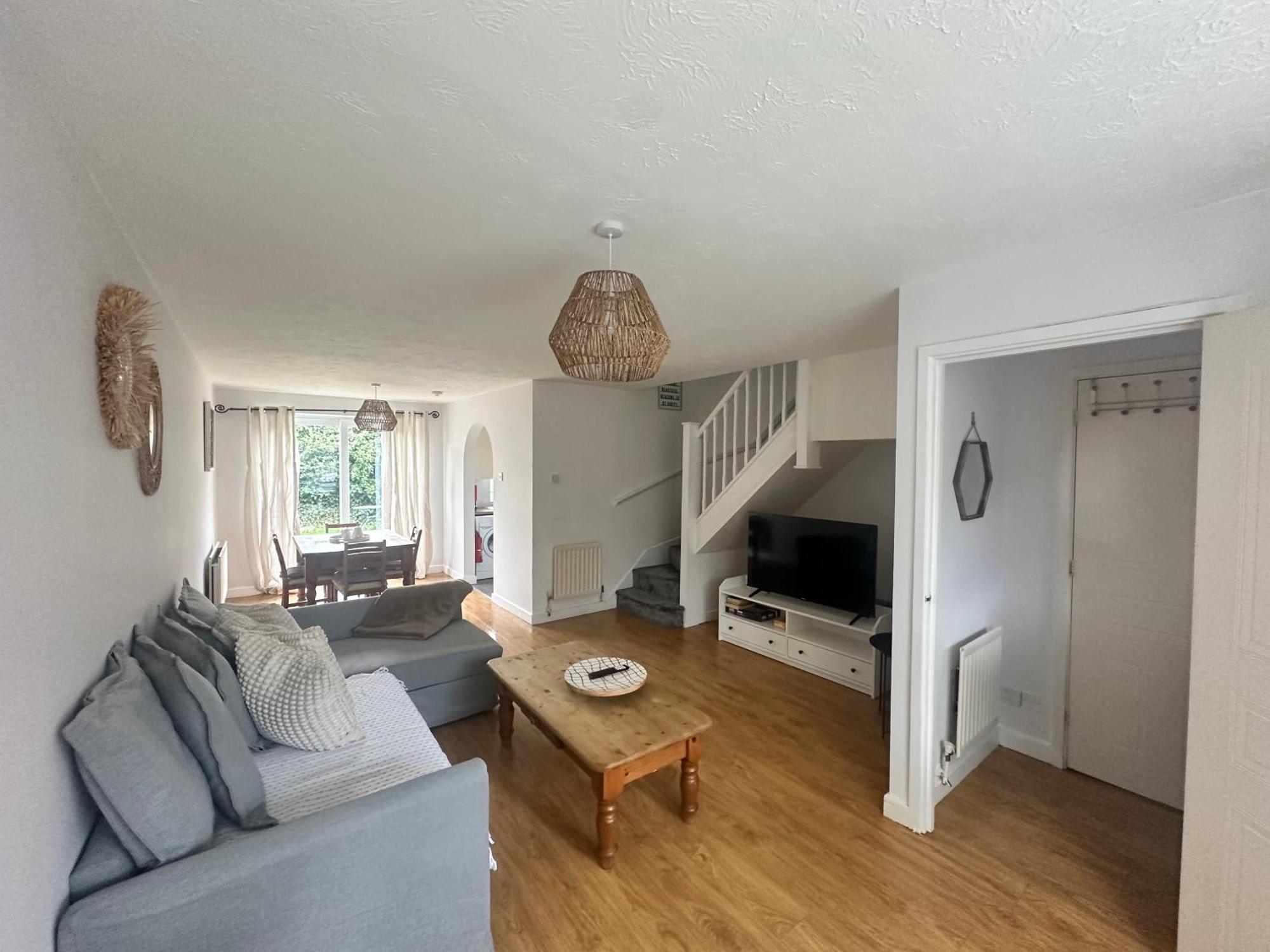 3 Bedroom House 2 Stops From Bridge * Londen